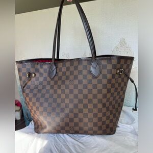 Louis Vuitton Neverfull mm in Damier Ebene